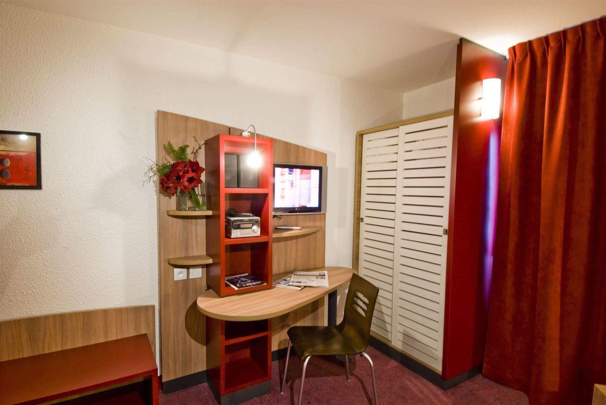 Canal Suites ป็องแต็ง ภายนอก รูปภาพ