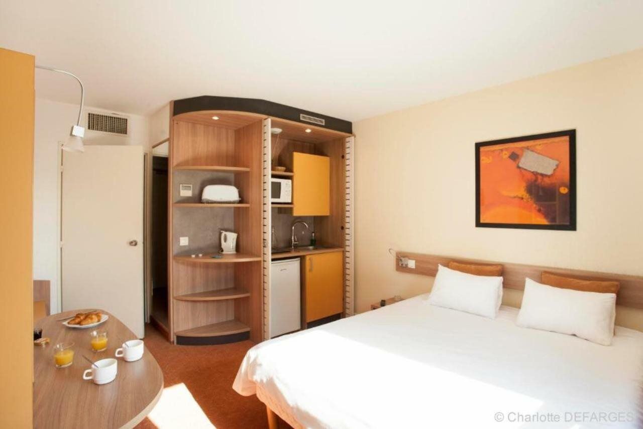 Canal Suites ป็องแต็ง ภายนอก รูปภาพ