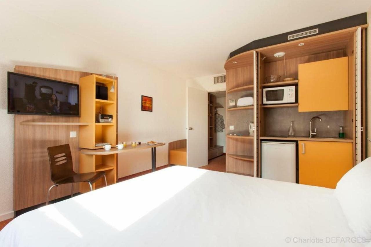 Canal Suites ป็องแต็ง ภายนอก รูปภาพ